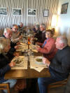 Le groupe à l'auberge 