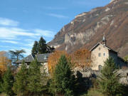 Le site des Capucins vu des bords de l'Isère.